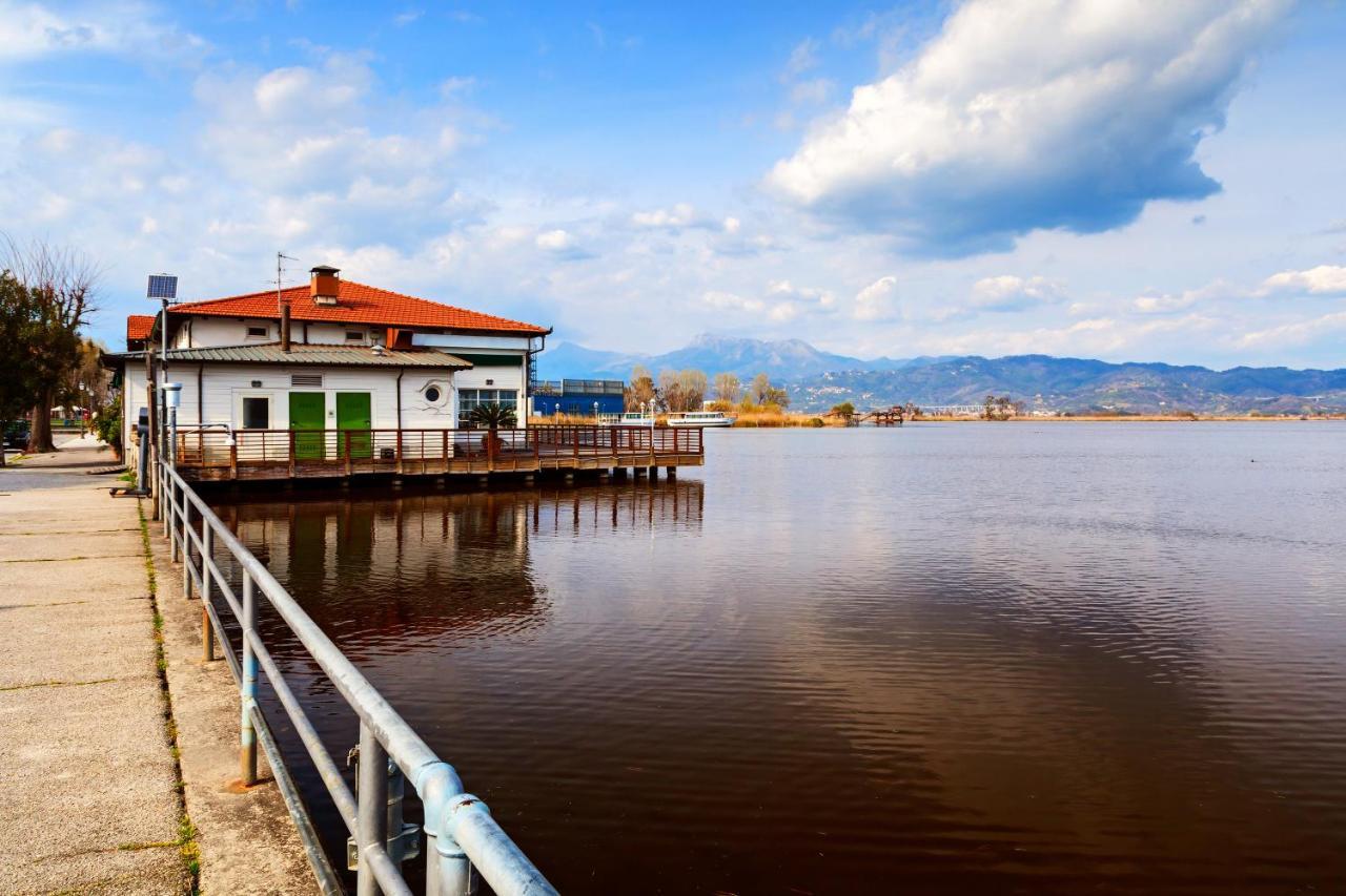 La Casa Nel Parco Viareggio Exterior foto